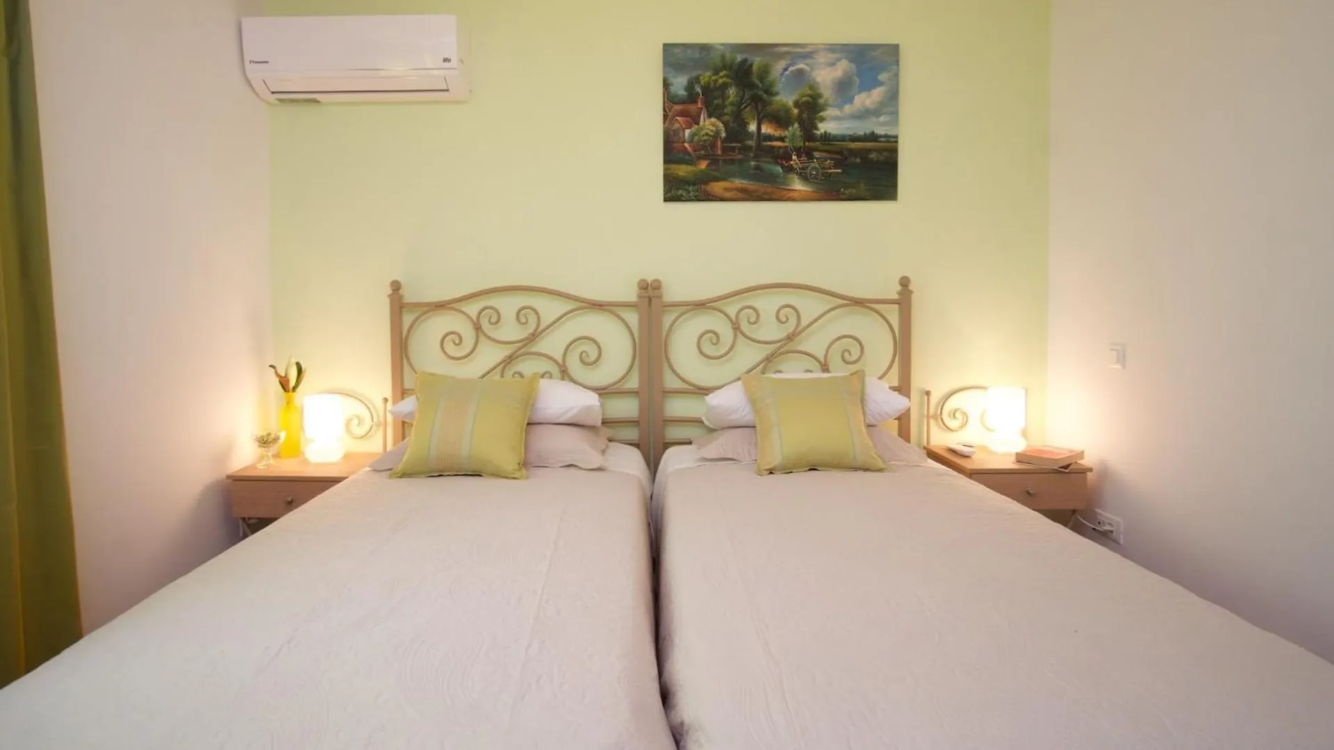 度假居 Kazarma Luxury Apartment At Klismata Village 8 Guests 斯巴达
