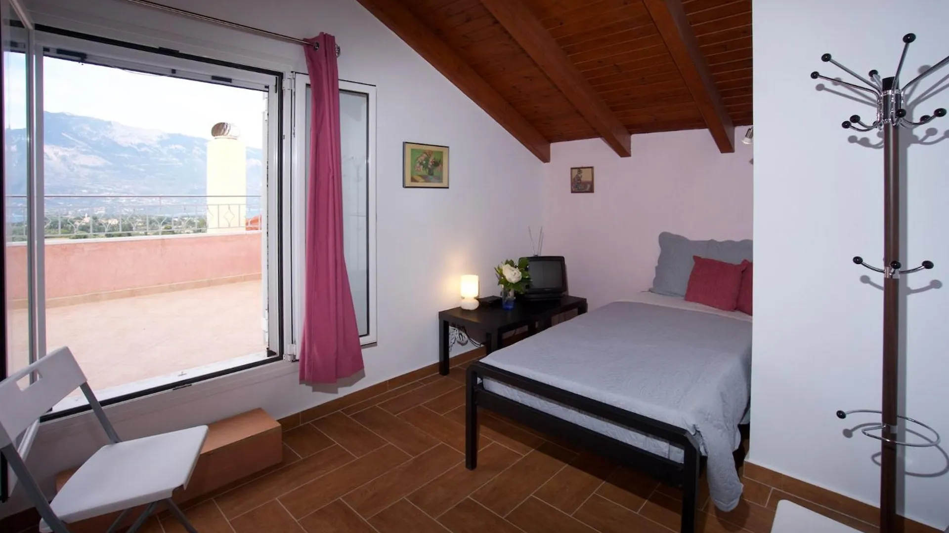 Kazarma Luxury Apartment At Klismata Village 8 Guests Spartià 0*,
