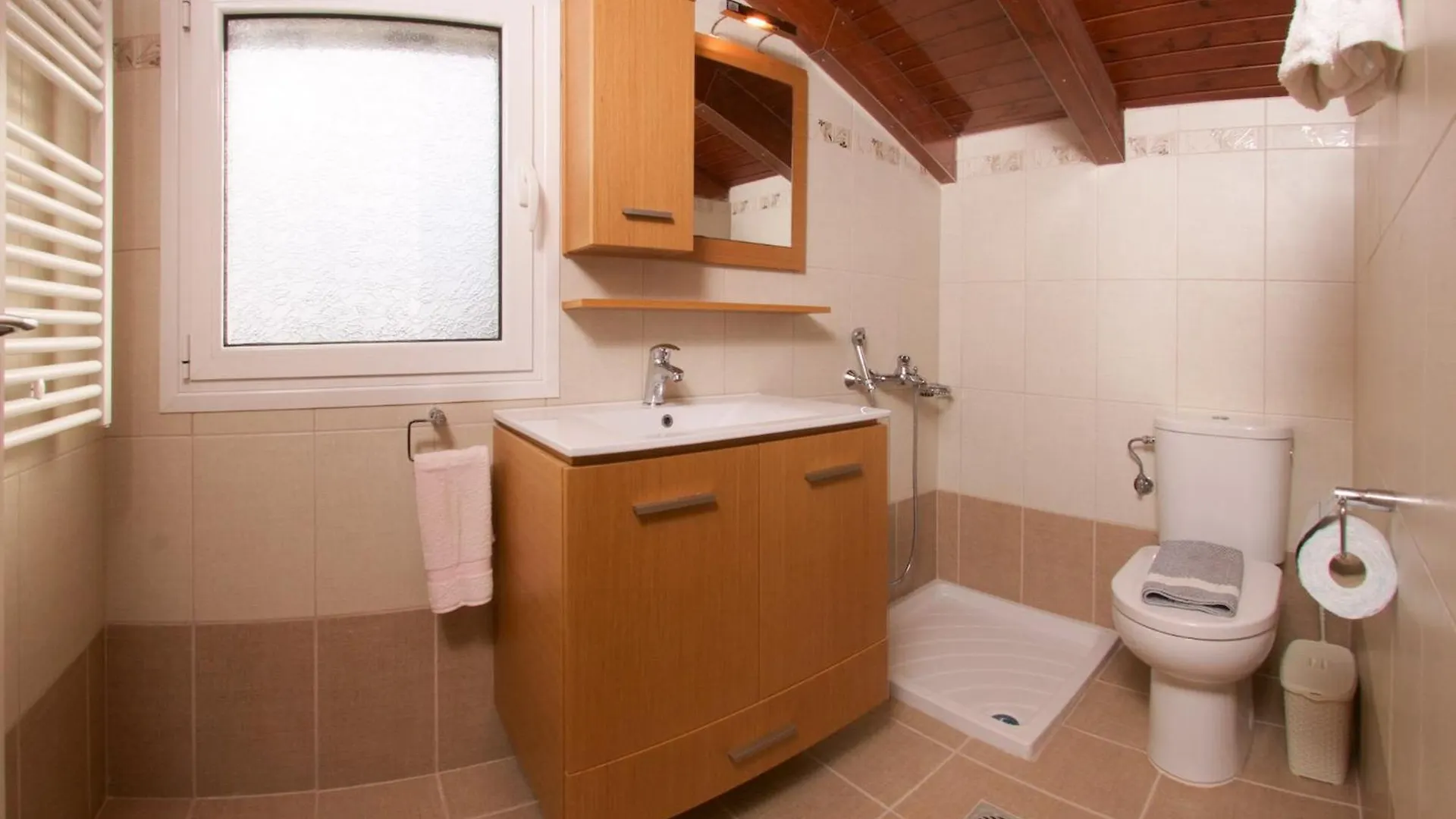 Kazarma Luxury Apartment At Klismata Village 8 Guests Spartià Casa de Férias